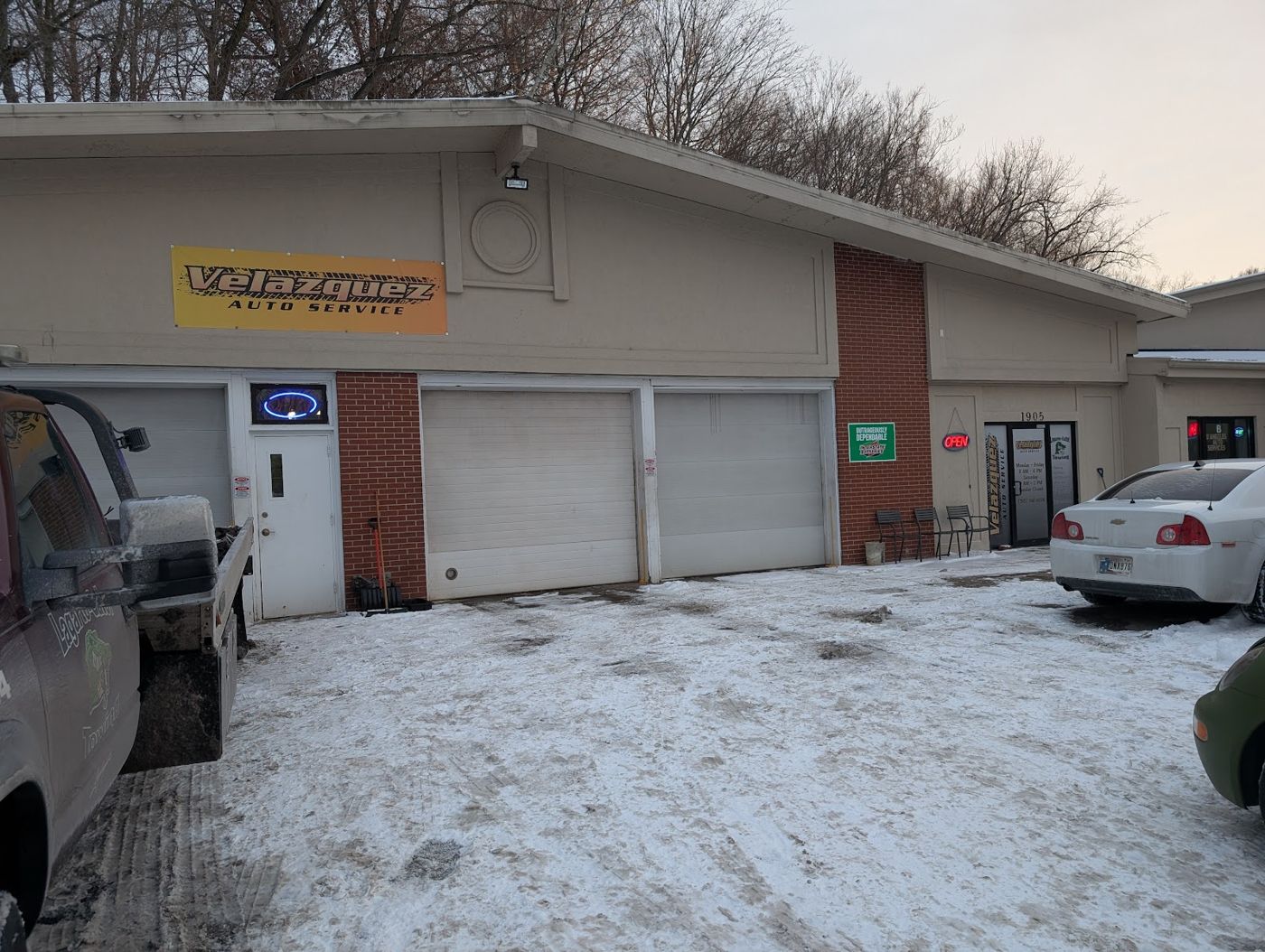 Velazquez Auto Services building